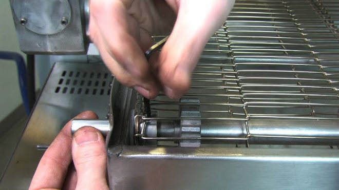 Oven conveyor belt change
